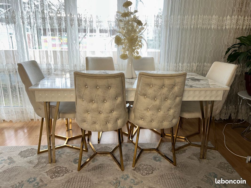 Table a manger + 6 chaises en bonne état beige et doré (image 6)
