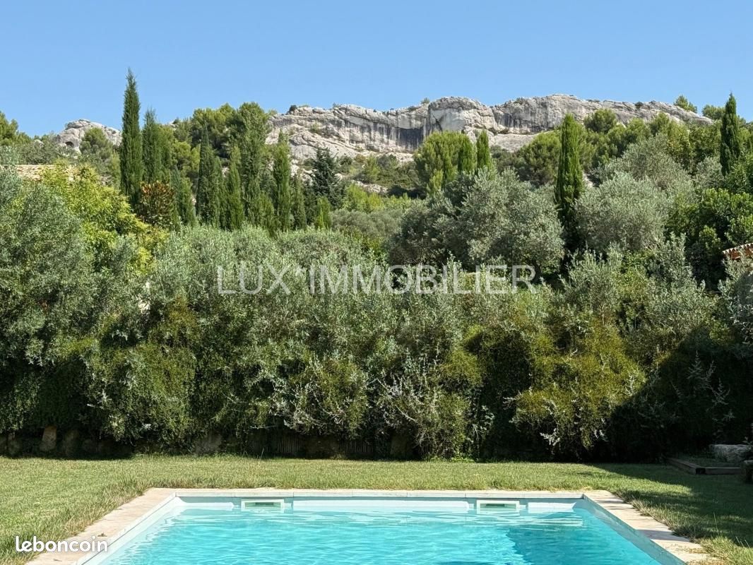 Maison 5 pièces 240 m² · à Paradou · 240 m² · 1 998 888 €