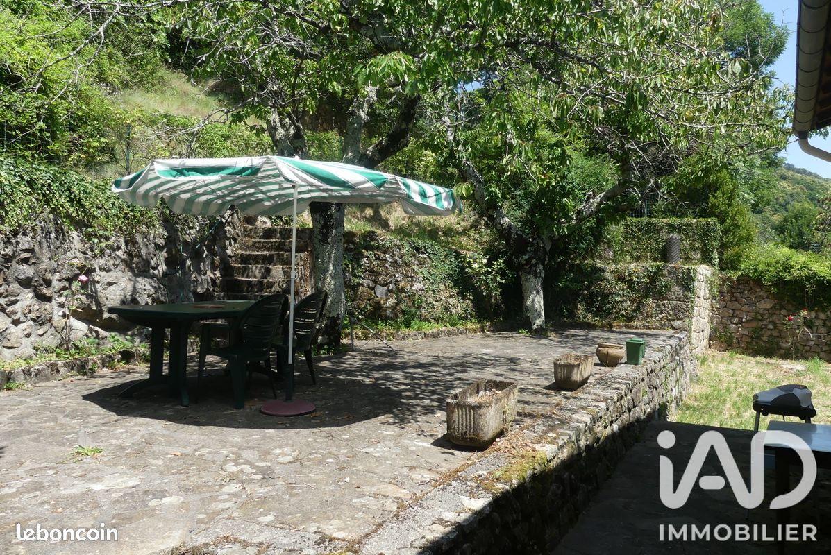 Maison 5 pièces 96 m² · à Burzet · 96 m² · 145 000 €
