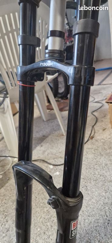 Fourche rockshox boxxer 27.5 (image 2)