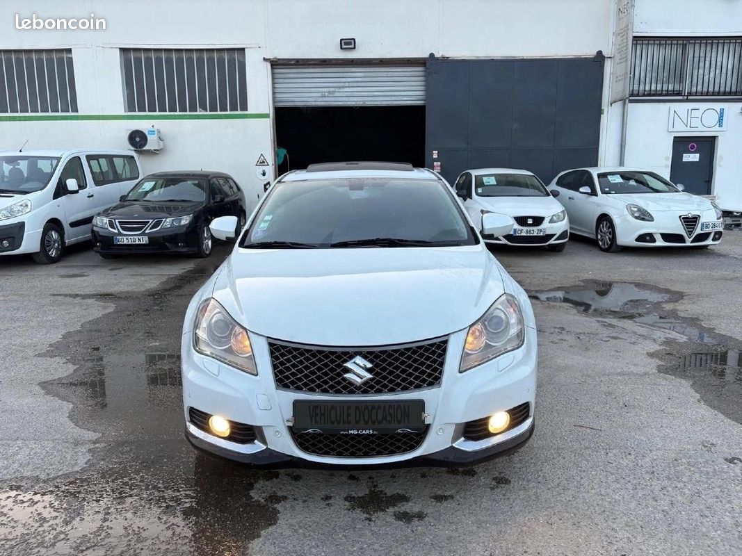 Suzuki Kizashi 2.4 VVT 180 SPORT 4WD CVT (image 5)