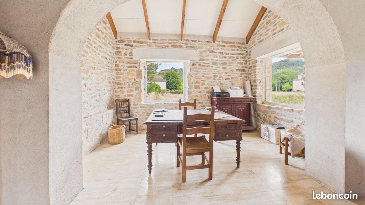 Propriété 8 pièces 300 m² (image 10)