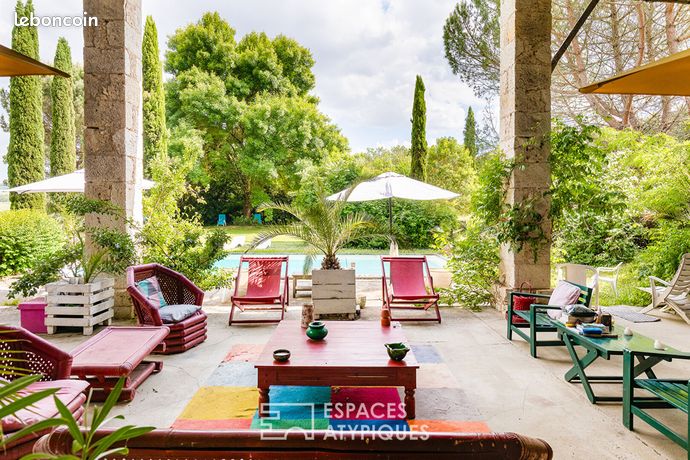 Propriété 8 pièces 260 m²