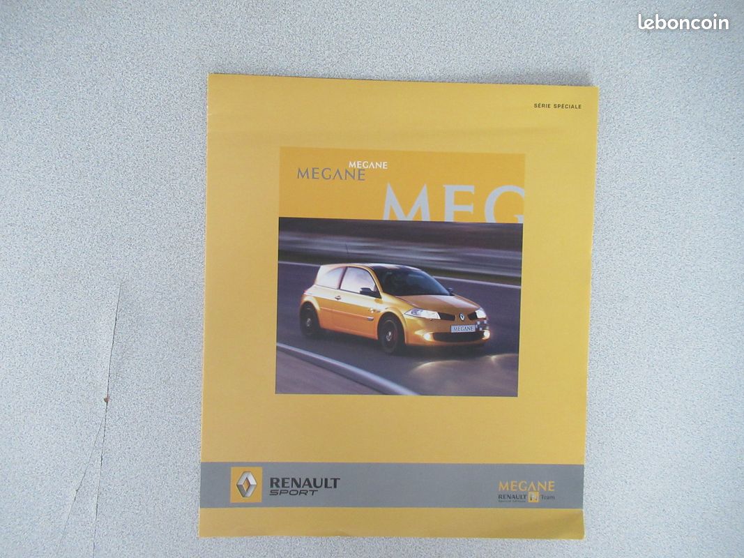 Lot de 3 catalogues dépliants Megane 2 RS F1 Team (image 4)