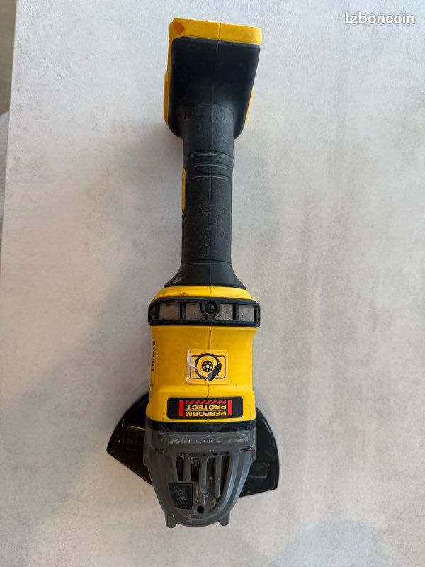 Meuleuse d'angle Dewalt 54 V très bon état (image 3)