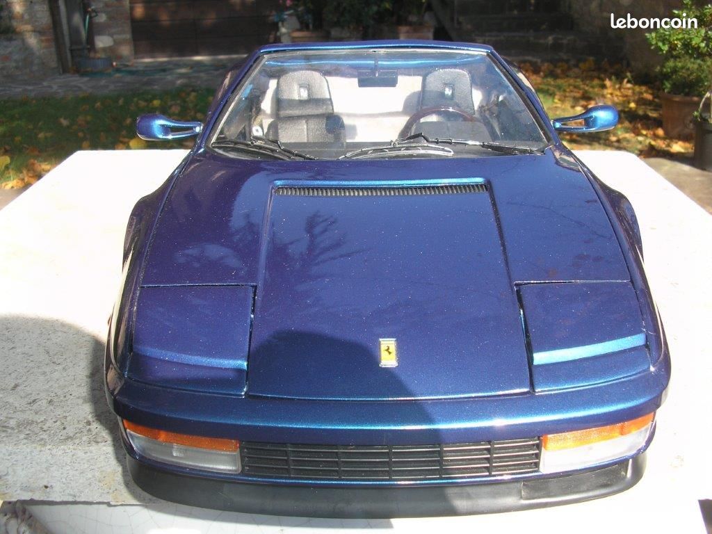 Pocher Ferrari Testarossa cabriolet 1/8 schaalmodellen (image 9)
