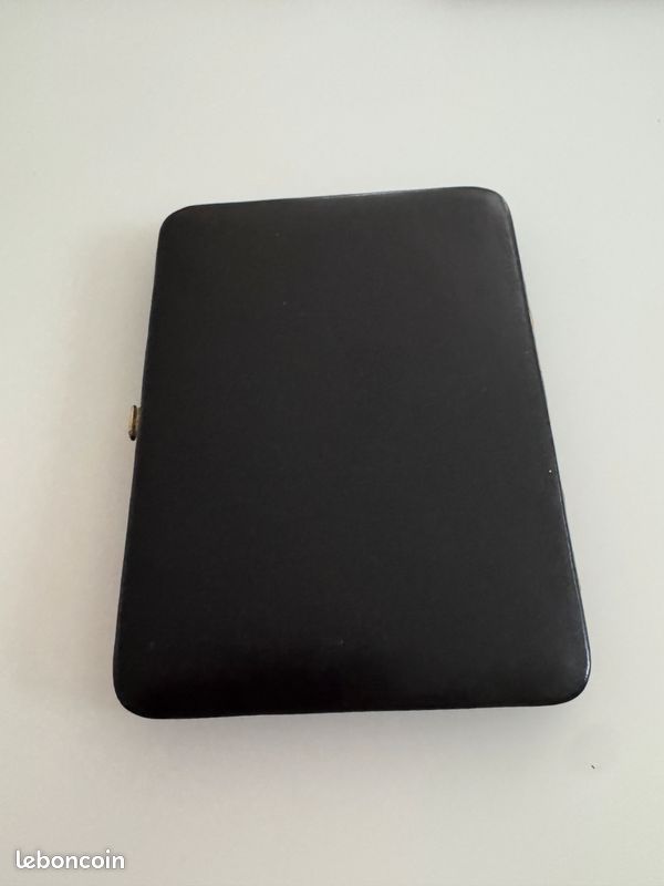 Volant OMP Kubic Plat, Cuir Noir Retourné, Branches Noires | Livraison