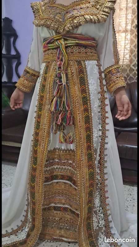 Borneobulletin Com Robe Kabyle Tasdira 2018 Robe Kabyle Vêtements