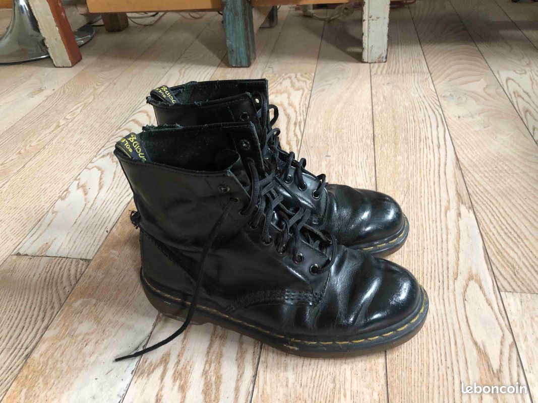 Chaussures Doc DR Martens Taille 40 Made In England Vintage 1990