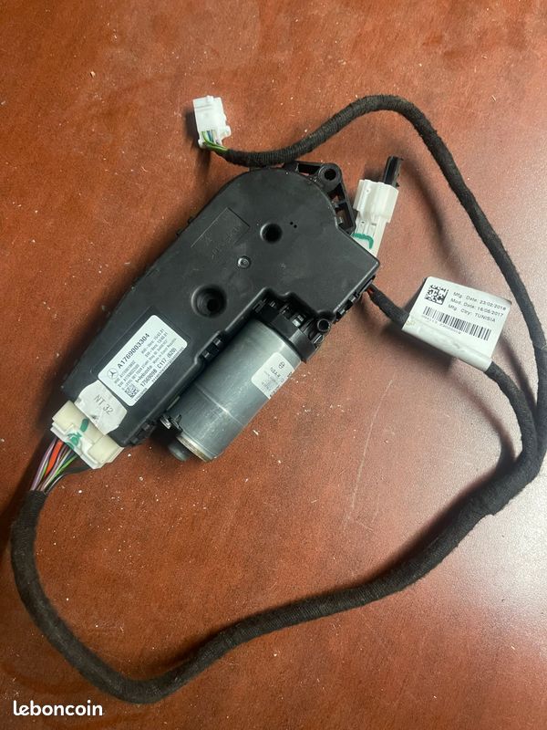 Moteur vitre électrique Mercedes cla (image 2)