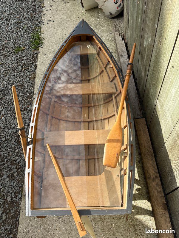 Table basse forme bateau (image 5)