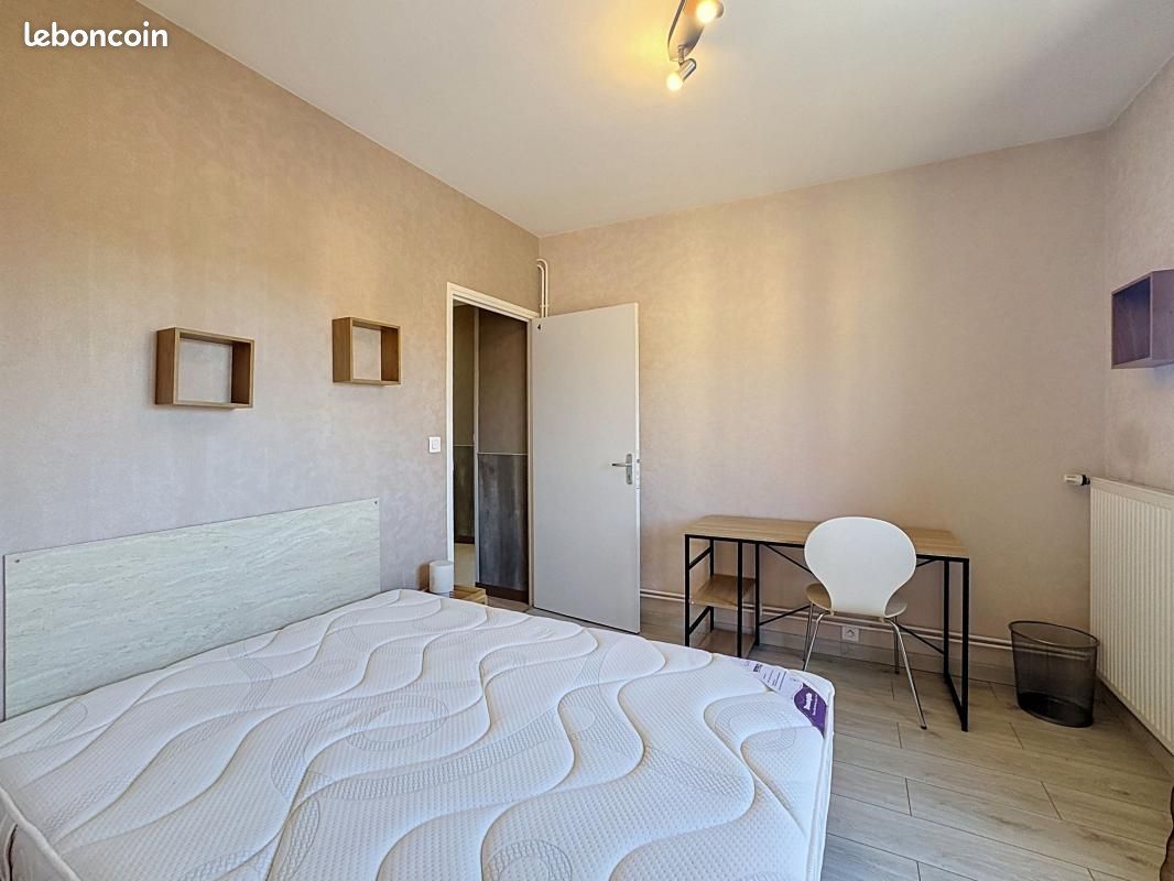 Appartement 1 pièce 9 m² · à Rodez · 9 m² · 380 €