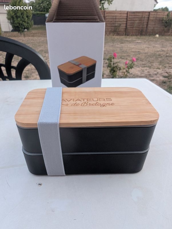 Bento noir et bambou (image 1)