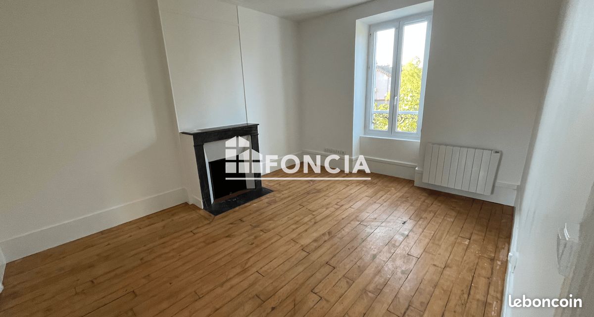 Appartement 3 pièces 52 m² · à Corbeil-Essonnes · 52 m² · 890 €