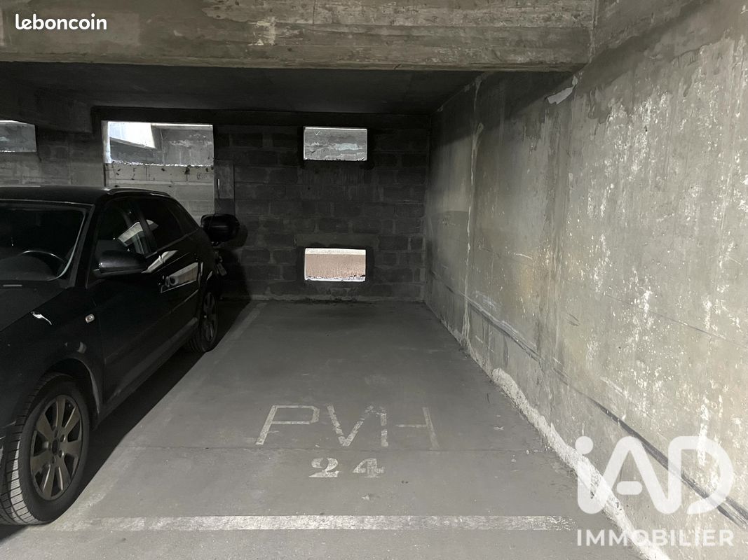 Parking 11 m² · à Paris · 11 m² · 21 900 €