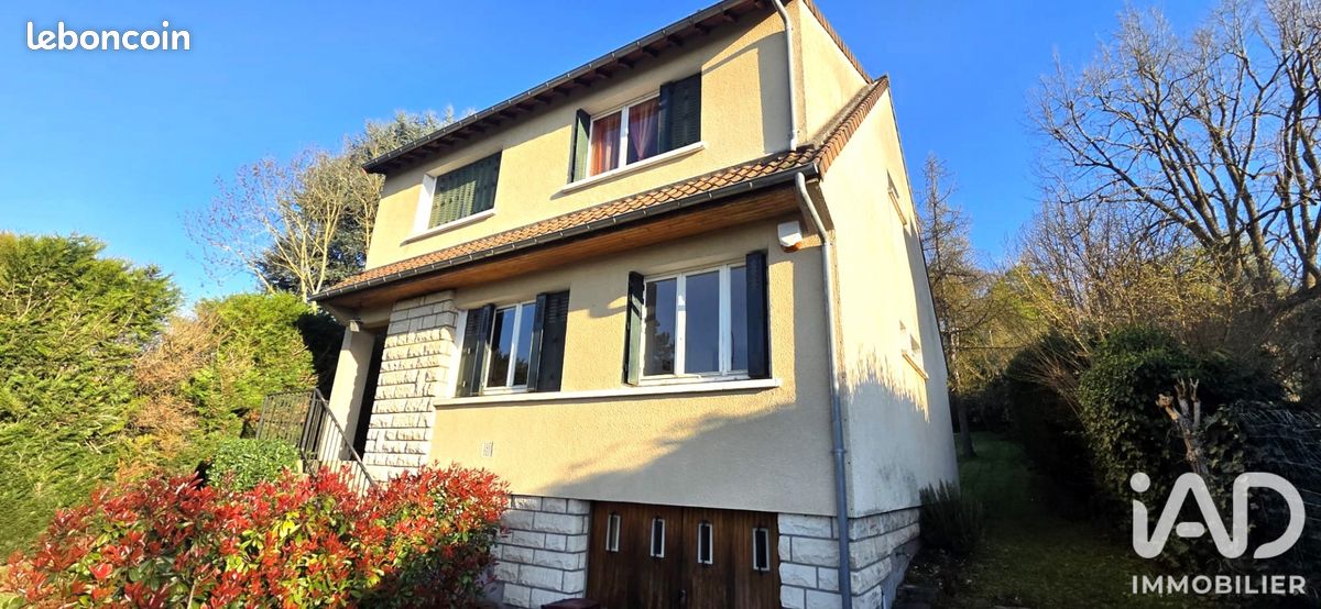 Maison 7 pièces 132 m² · à Marly-le-Roi · 132 m² · 550 000 €