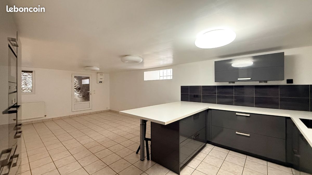 Appartement 2 pièces 55 m² · à Voiron · 55 m² · 125 000 €