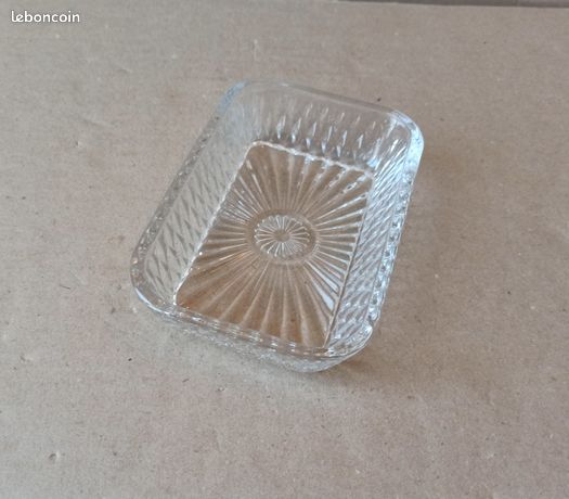 Beurrier Duralex verre vert jade années 70 avec couvercle