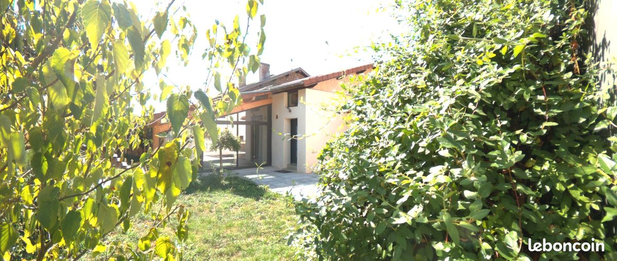 Maison 8 pièces 270 m² · à Roybon · 270 m² · 199 900 €
