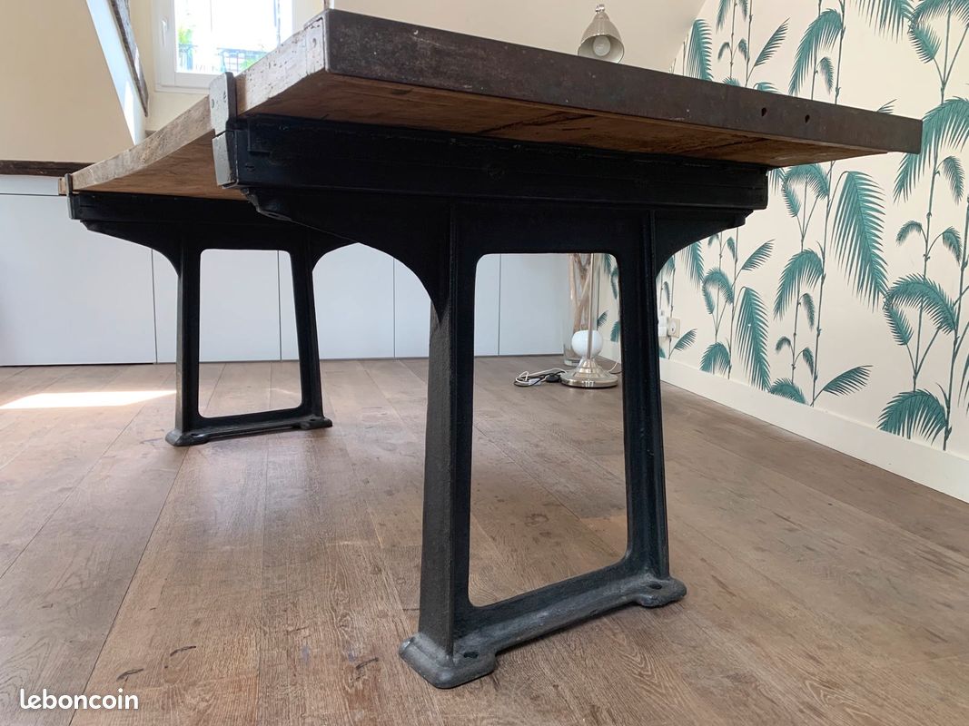 Table de salon en bois et pieds en fonte (image 2)