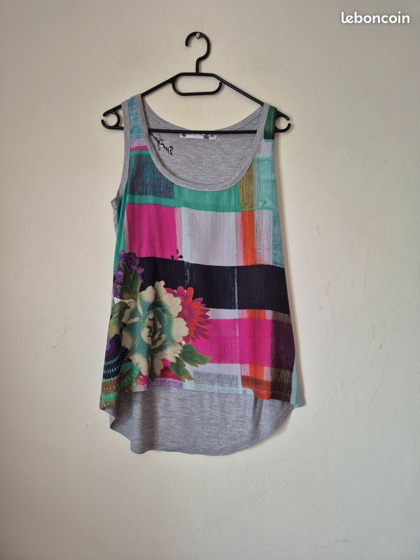 Tunique fluide blanche et fleuri desigual taille 38 Taille M
