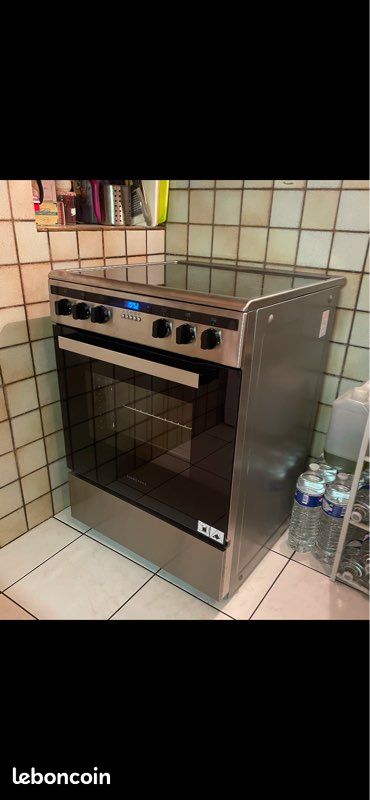 Cuisinière électrique (image 1)