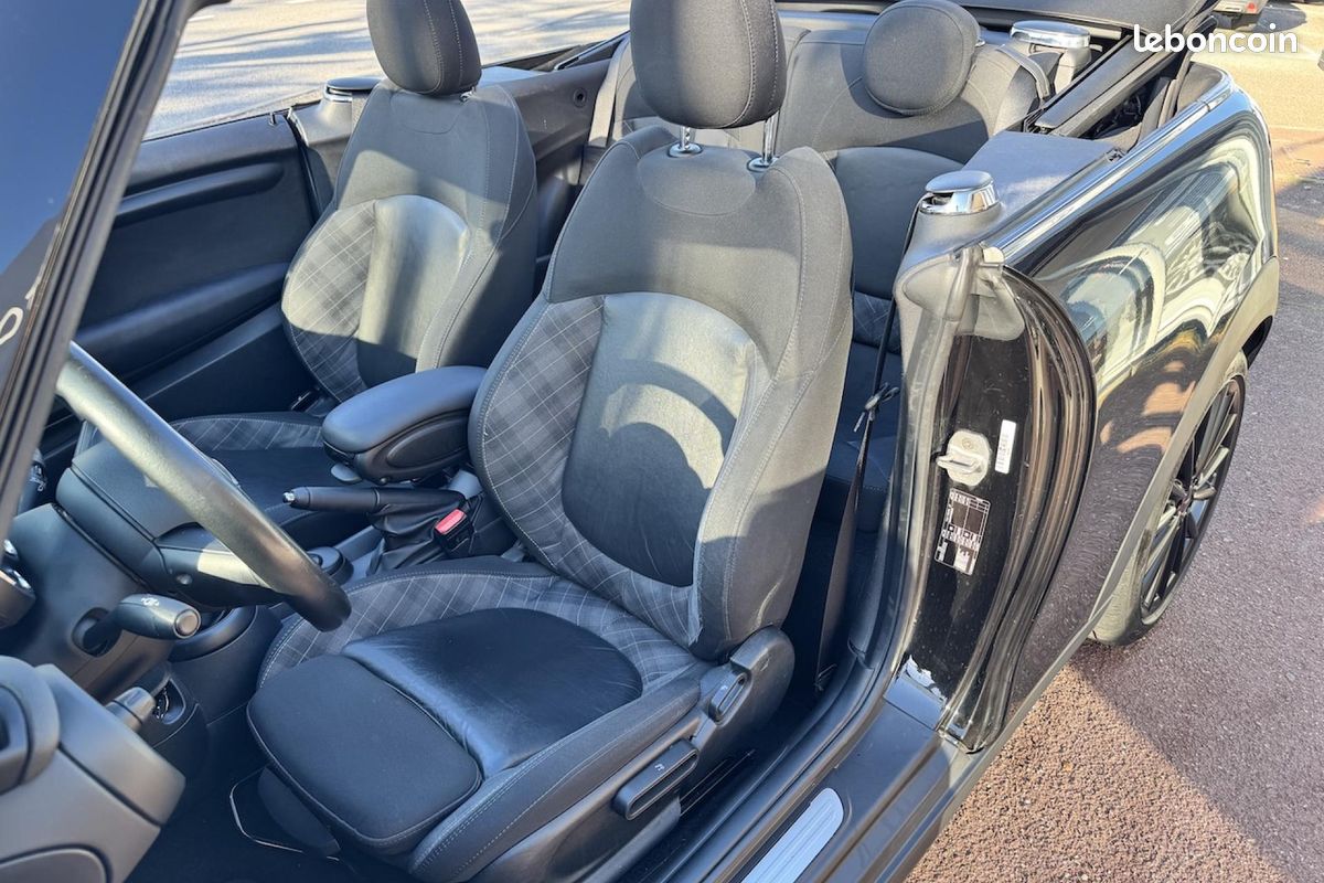 MINI MINI Cabriolet 1.5i 136 BVA F57 Chili (image 17)