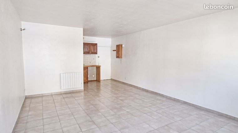 Studio 1 pièce 32 m²