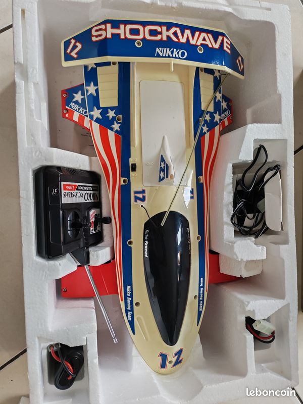 Bateau Télécommandé Nikko Shockwave – 45 Cm – Modifié – Testé OK