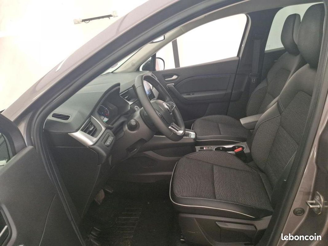 RENAULT CAPTUR 1.6 E-Tech Hybride - 145 - BVA multi-modes II Techno PHASE 1 (image 8)