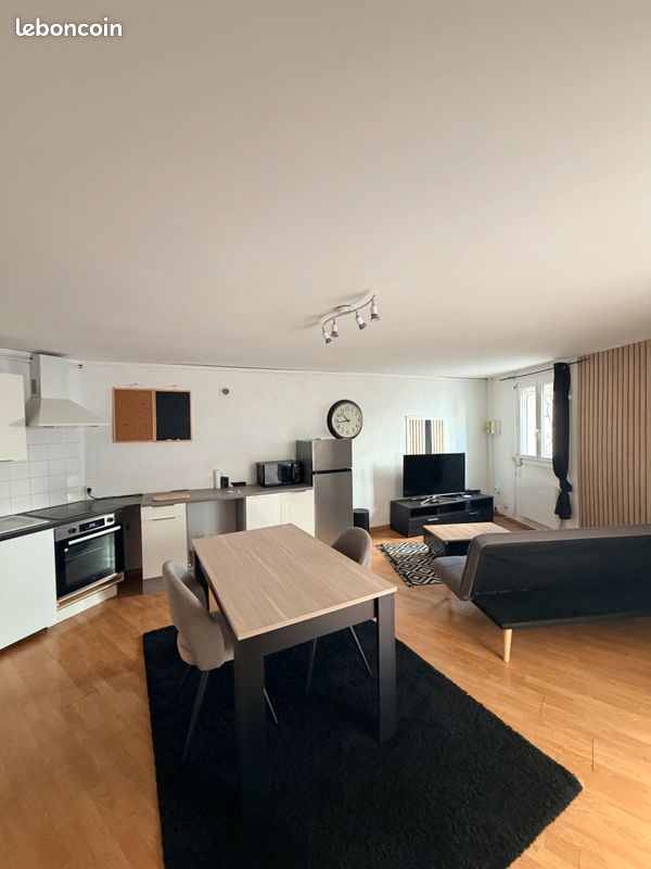 Appartement 2 pièces 56 m² · à Chusclan · 56 m² · 570 €