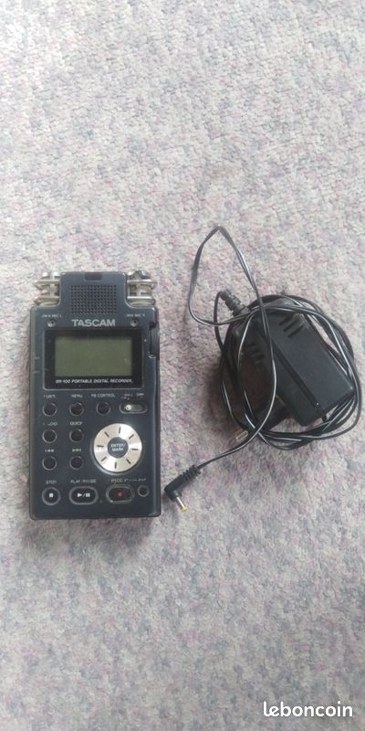 TASCAM DR-10L ENREGISTREUR PORTABLE Avec Micro Cravate, Sur Carte Microsd Noir