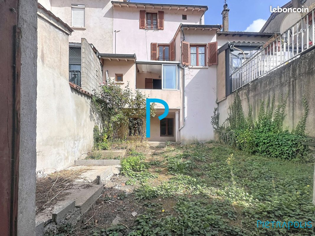 Maison 5 pièces 95 m² · à Tarare · 95 m² · 109 000 €