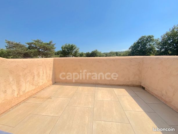 https://img.leboncoin.fr/api/v1/lbcpb1/images/eb/ad/2c/ebad2c7a2137c0727e840a9181456f5e86acee44.jpg?rule=ad-image