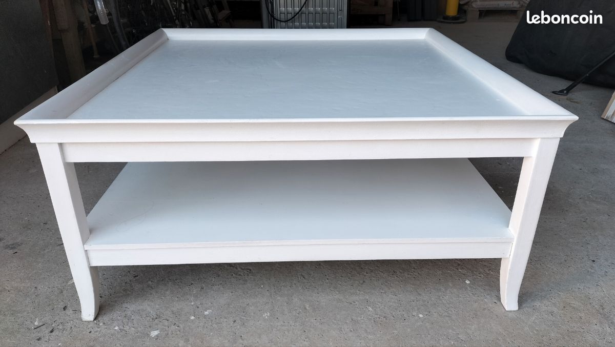 Table (image 1)
