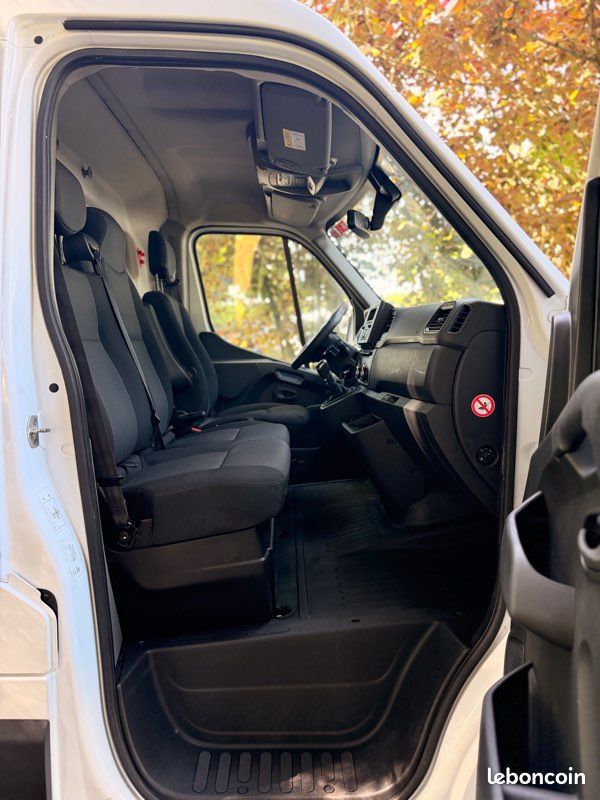 Renault master l1h1 2,3 dci 135 grand confort fourgon 2021 – photo 9