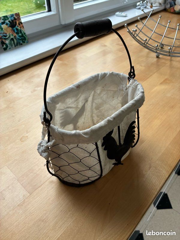 Hopeyhfm Panier à Œufs Vintage Style Campagne – Fil Métallique Et Couvercle Céramique Poule, 26 Œufs, Décoratif Et Pratique