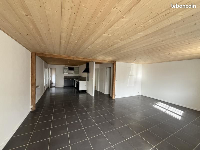 Maison 3 pièces 80 m² · à Houeillès · 80 m² · 570 €/mois