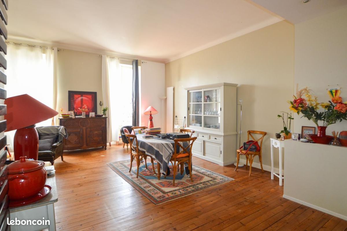 Appartement 2 pièces 104 m² · à Pau · 104 m² · 855 €/mois