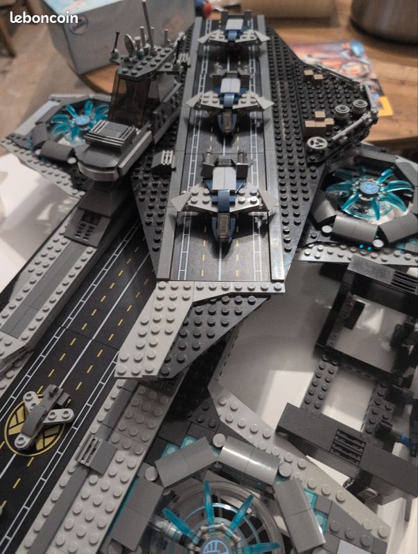 Lego 76042 héliport Marvel Complet Jeux Jouets