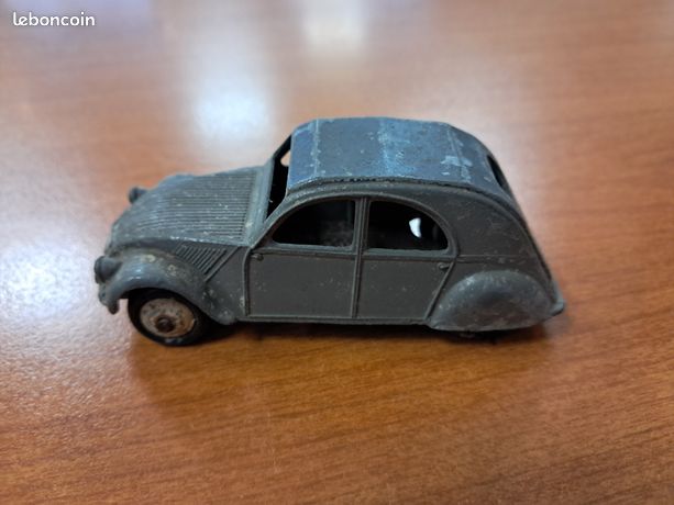 2 Cv Dinky Toys Ancienne French Par Meccano Peinture D Origine Bon Etat