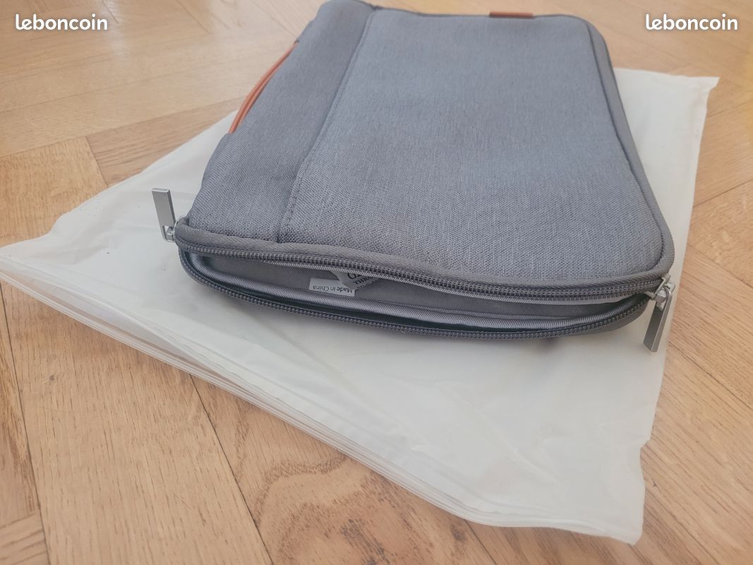 Housse PC portable / Tablette 10-11 pouces NEUF (image 2)