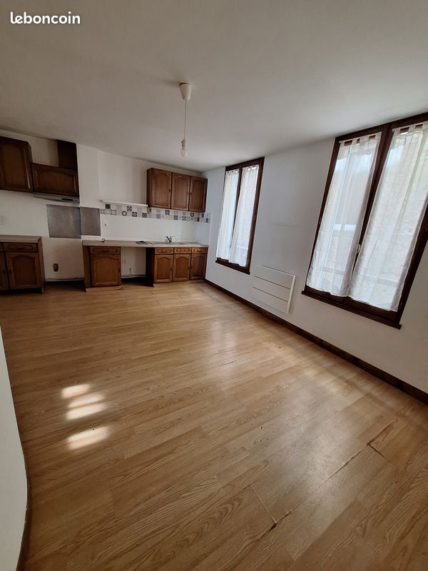 Appartement 3 pièces 67 m² · à Saint-Céré · 67 m² · 580 €/mois