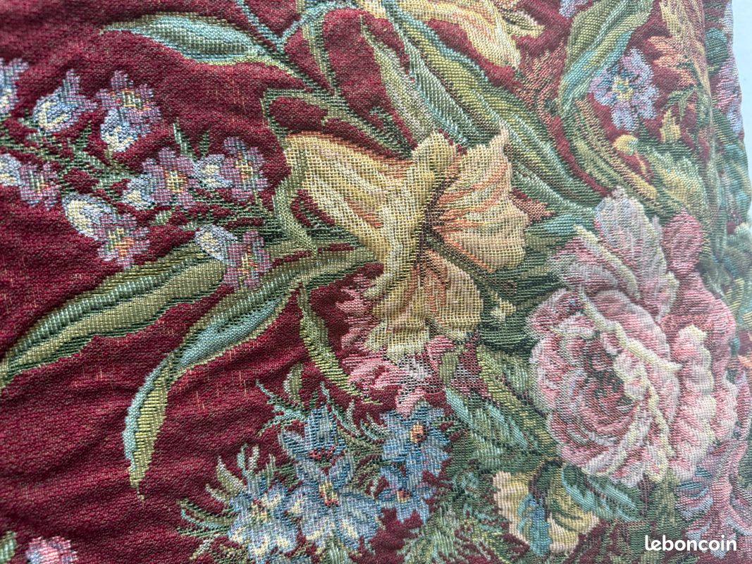 Superbe tissu tapisserie floral jacquard – Style vintage & élégant fond bordeaux 140*240 cm (image 2)