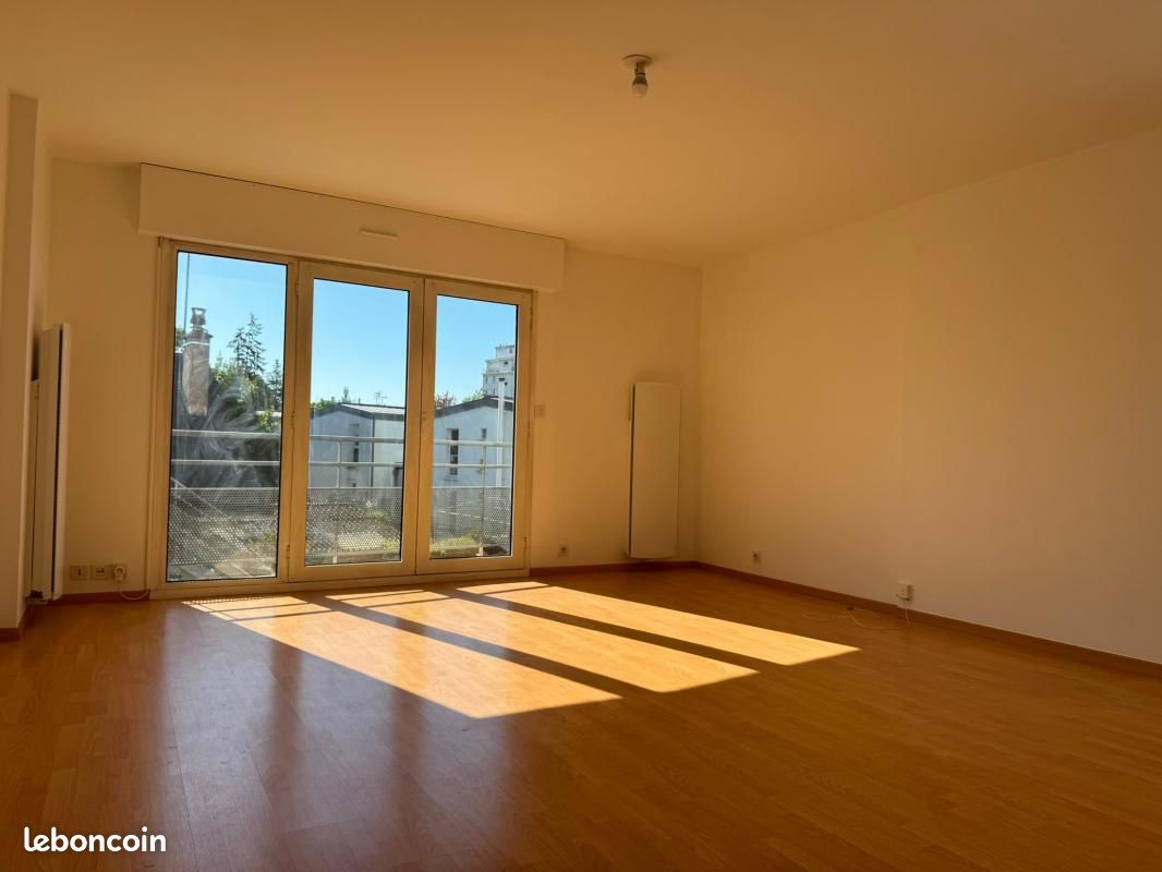 Appartement 1 pièce 35 m² · à Nantes · 35 m² · 563 €