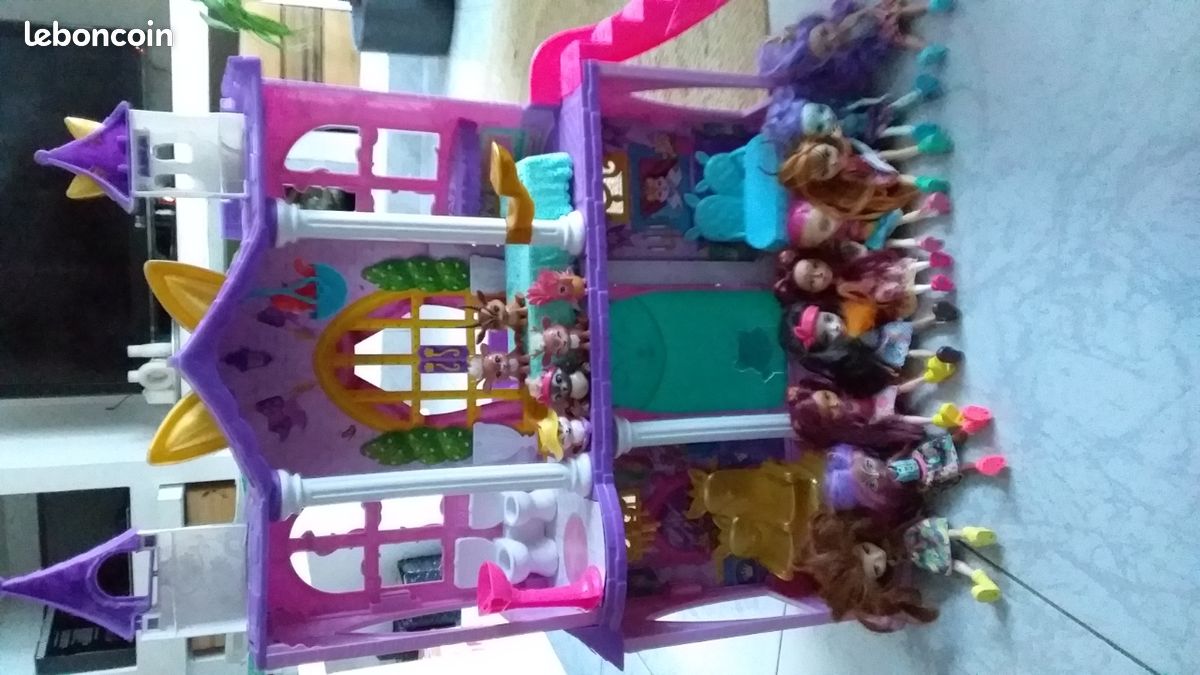Maison + poupées enchantimals (image 2)