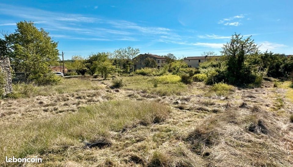 Terrain 2 800 m² Vagnas