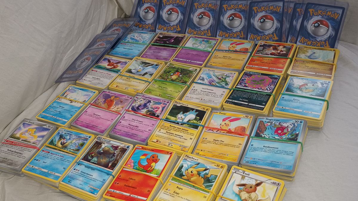 Grand classeur pokemon jeux, jouets d'occasion - leboncoin