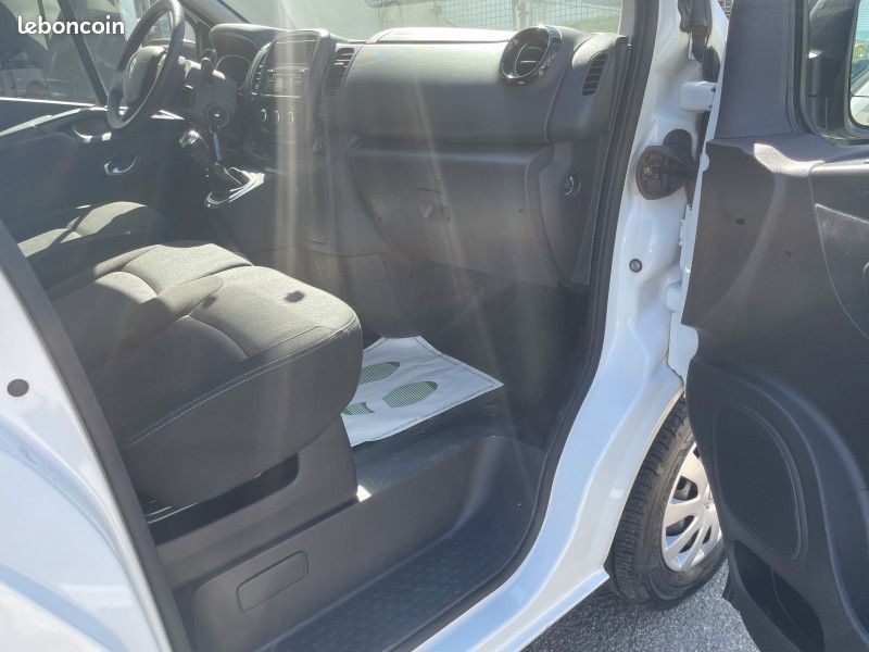 Renault TRAFIC III FG L2H2 1200 2.0 DCI 145CH ENERGY GRAND CONFORT E6 (image 20)