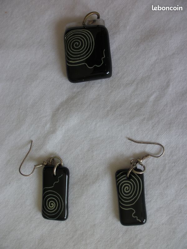Boucles d'oreilles - boucles d'oreilles avec pendentif (image 1)
